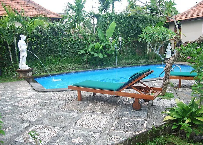 Hotel Casa Ganesha 2*